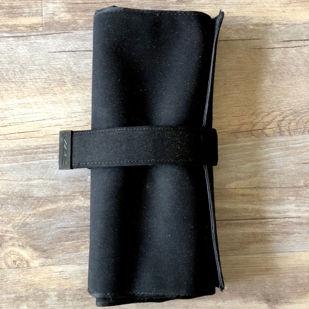 MAC makeup brush roll / organizer